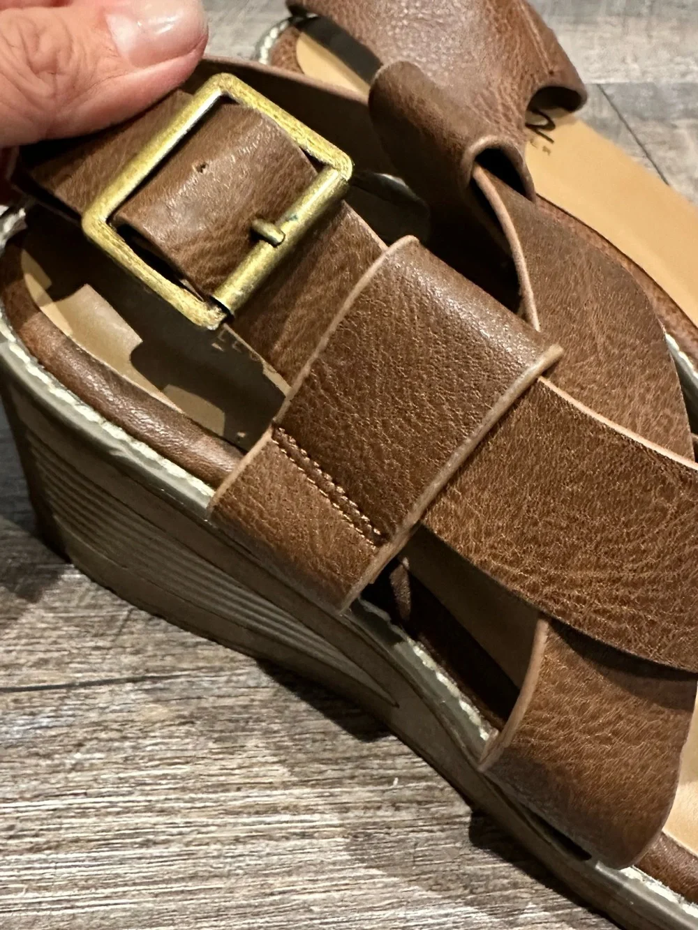 B-52 by Bullboxer Brown Leather Wedge Sandals Size 7